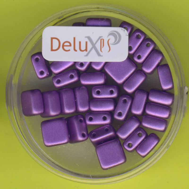 9700-06364 2 hole Square Beads Deluxes 6mm lila metallic 35 Stück