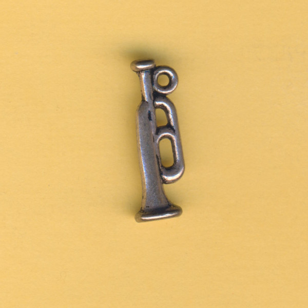 5093-15831 Metallanhänger Trompete 22x8mm altsilber