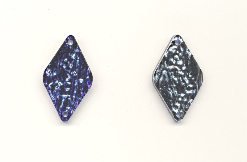 Schmuckteil Borkenstrukturplatte Raute 35x20mm safir