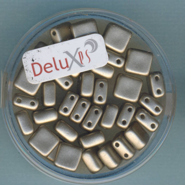 9700-06914 2 hole Square Beads Deluxes 6mm platin 35 Stück