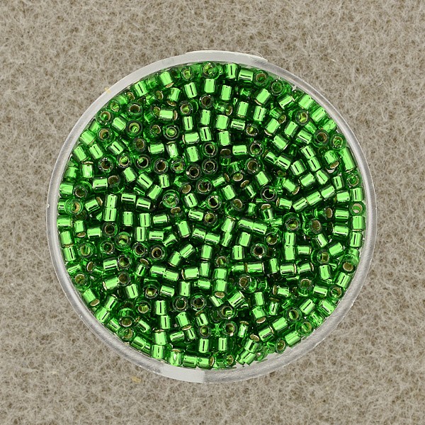 9664904_Delica-Beads-2,2mm-grün-Silbereinzug-9g