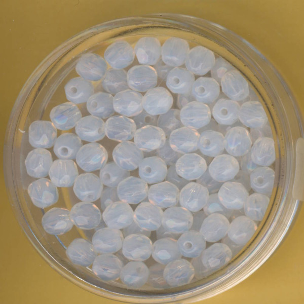 0730-04064 Glasschliffperlen 4mm perlmuttweiß 100 Stück